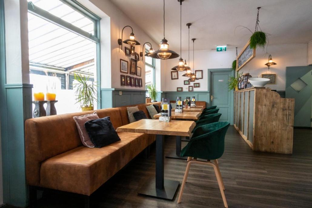 De Watersport Heeg Hotell Exteriör bild